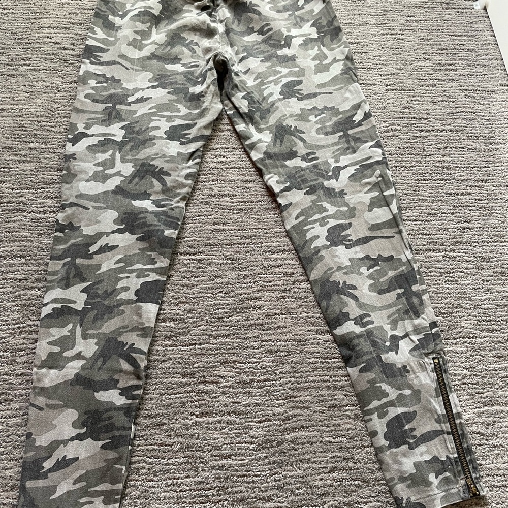 Mittoshop Black and Grey Camo Stretch Pants Size M